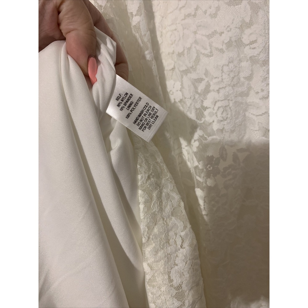 Lulus Women's Dress Fit And Flare Medium Snow White Floral Pattern NWT Sexy - Picture 11 of 11